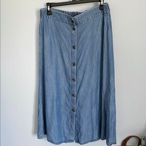 Loft Button-Front midi Denim Skirt soft Lyocell elastic waist Medium